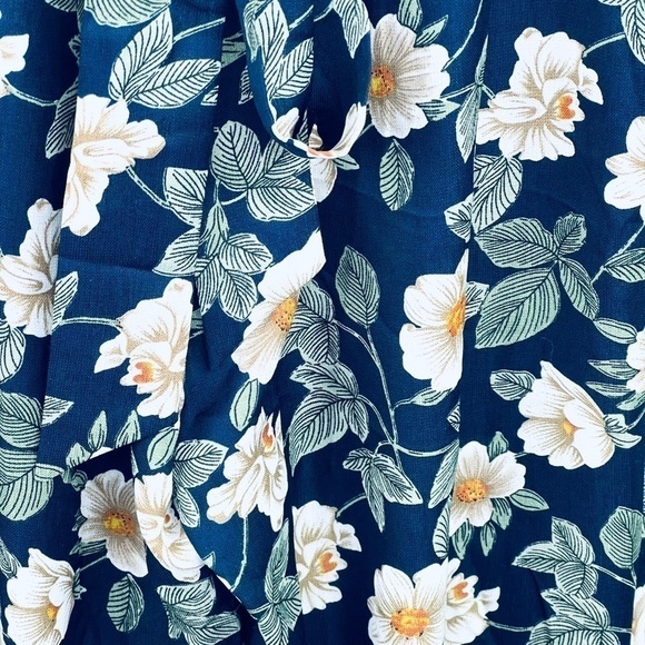 New-shop17 Floral Print Deep V-neck, Open Tie Back, Wide Leg One Piece Jump Suit - Picture 15 of 16